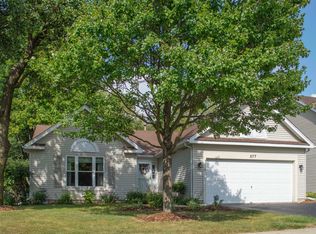 277 Meadowview Ln, Aurora, IL 60502