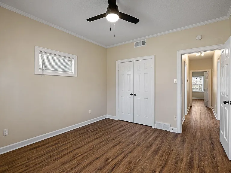 522 Summitt St — Photo 13