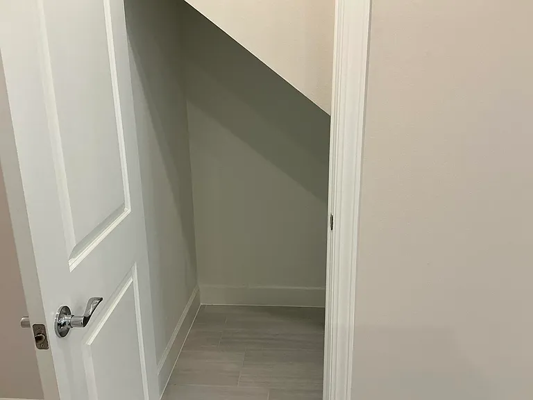 293 SW Sally Way — Photo 10