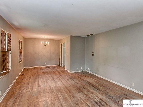 5th image of 510 S 69th St