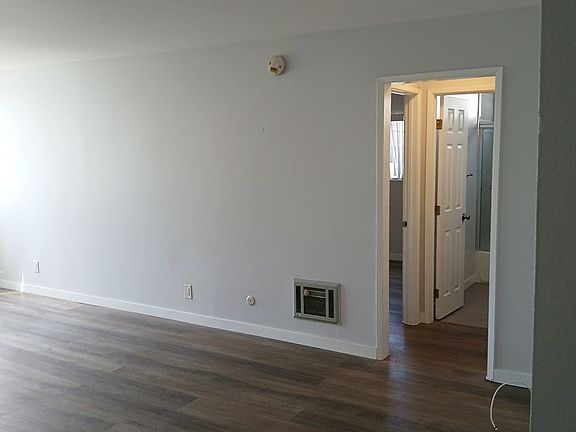 2nd image of 1611 N Hobart Blvd APT 107