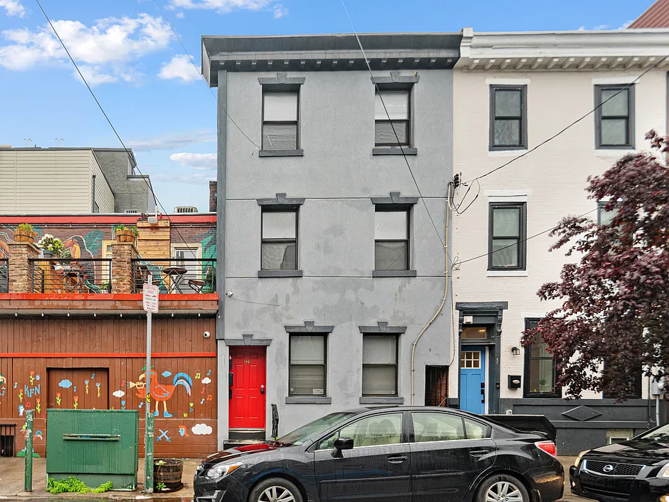 106 W Thompson St #1