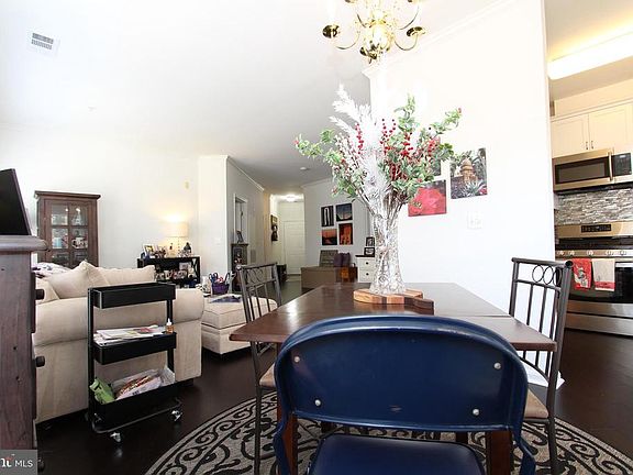 3rd image of 2931 Deer Hollow Way Unit 107