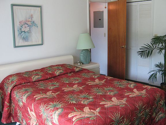 3rd image of 2751 N Poinciana Blvd APT 31