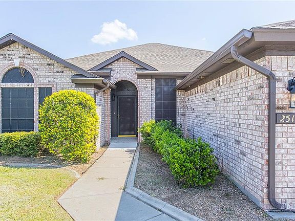 3rd image of 2512 Port Rush Dr