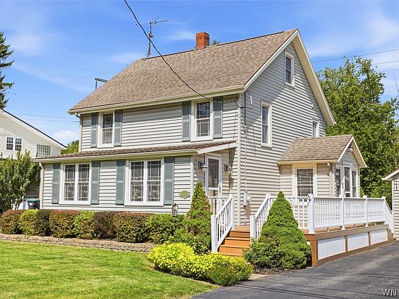 2nd image of 3943 Pearl Street Rd