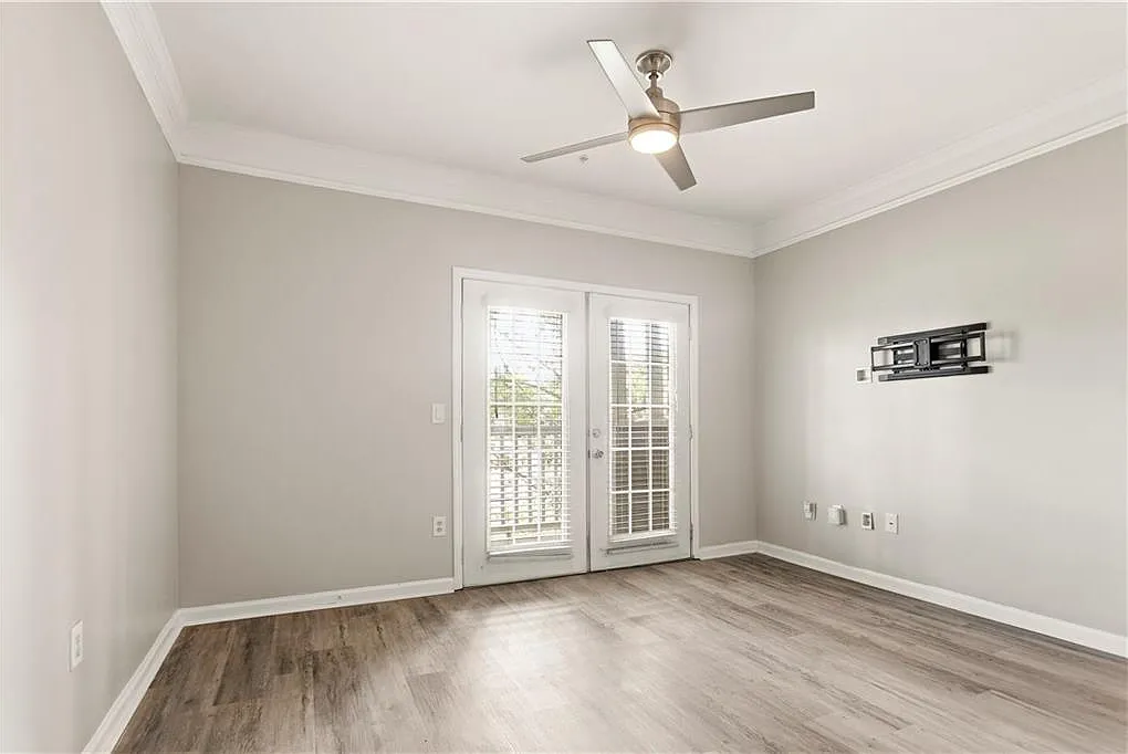 1 bed, 1.0 bath, 748 sqft, $1,700 — Photo 3
