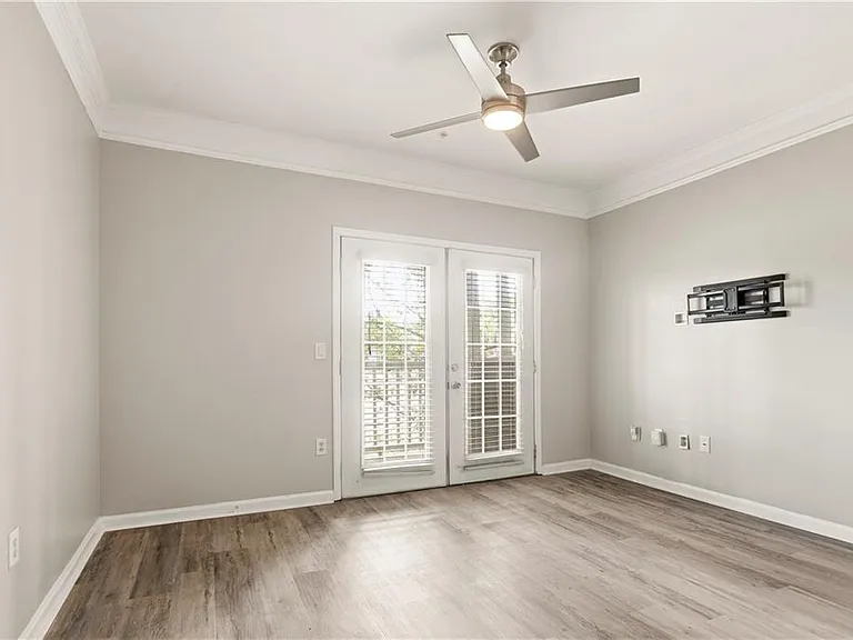 2700 Pine Tree Rd NE #2303 — Photo 3