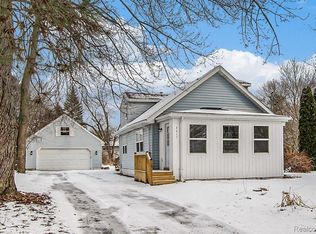 4417 Ballard Rd, Lansing, MI 48911