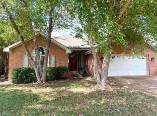 305 Pershing Ave, Muscle Shoals, AL 35661