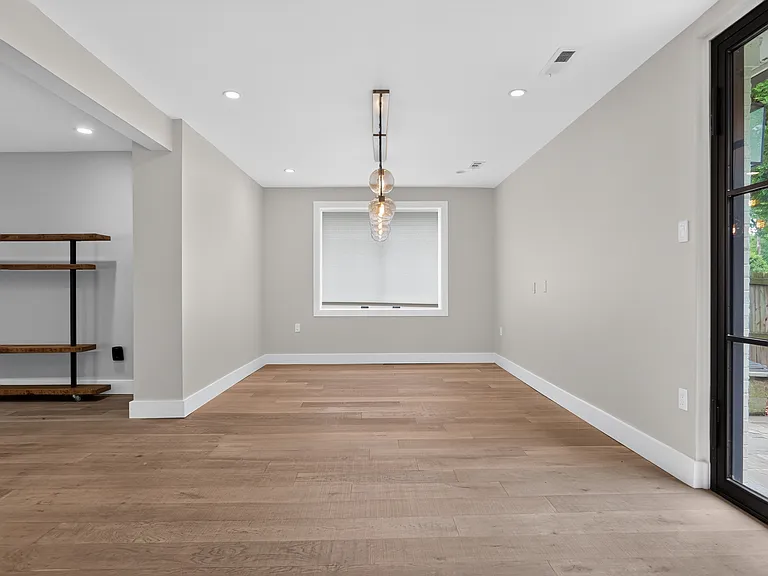 7818 Leland Rd — Photo 25