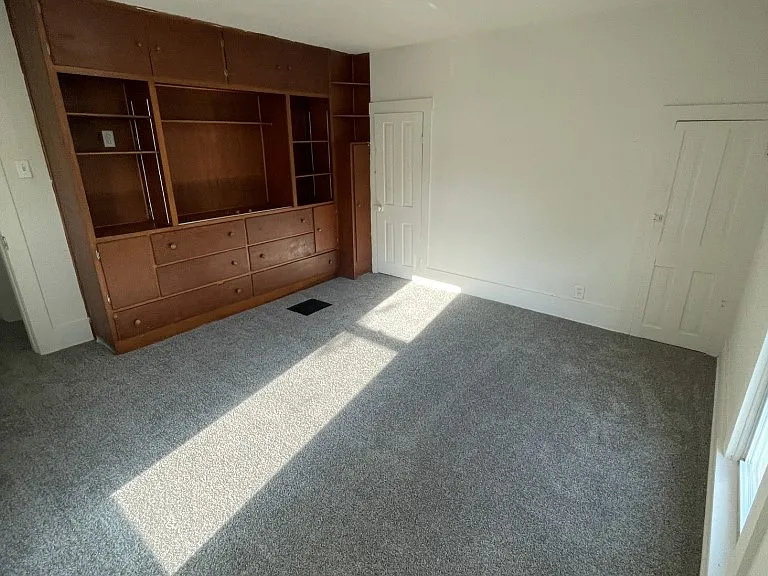 325 Haller St — Photo 3