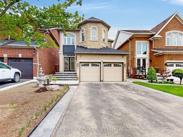 26 Blue Diamond Dr, Brampton, ON L6S 6J2
