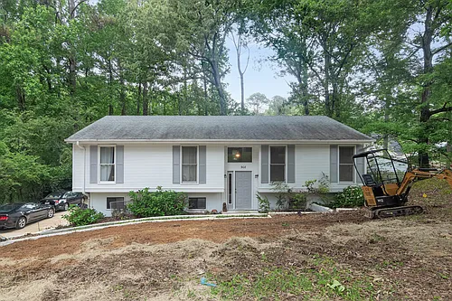 908 Crawford Cir Photo 1