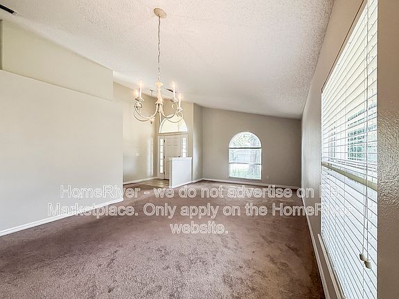 4th image of 2272 Merry Rd