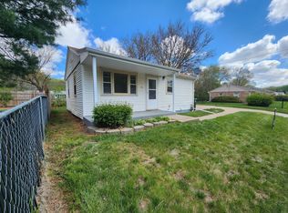 23 Perry Ln, Sioux City, IA 51104