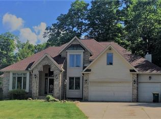 412 Chardon Ave, Chardon, OH 44024