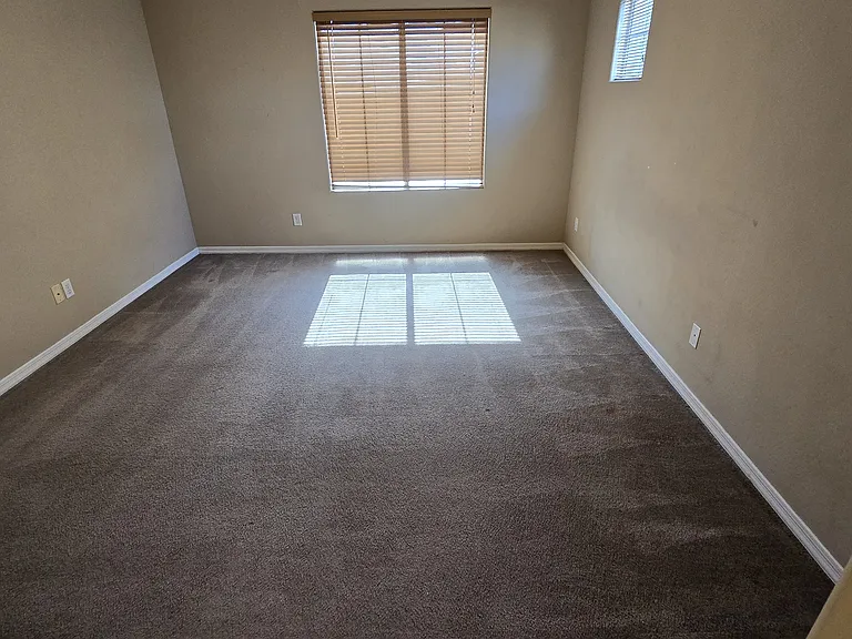 1051 S Maverick St — Photo 39