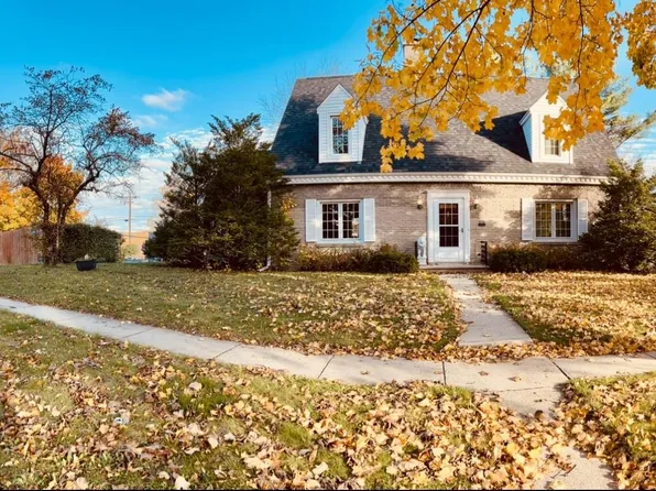 612 Frederick Ave, Fort Atkinson, WI 53538