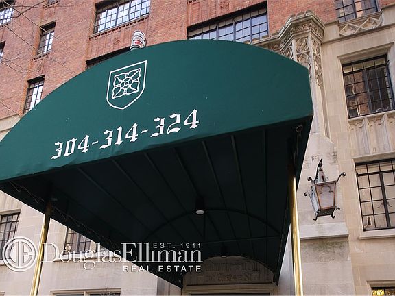 5th image of 304 E 41st St APT 308A
