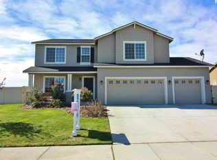 5810 Belmont Dr, Almira, WA