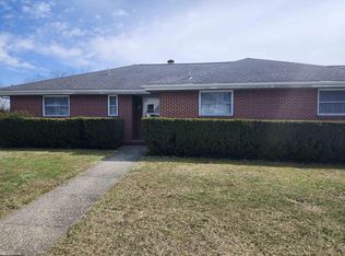 80 Hartford St, Westover, WV 26501