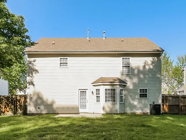 9802 Steele Meadow Rd — Photo 17