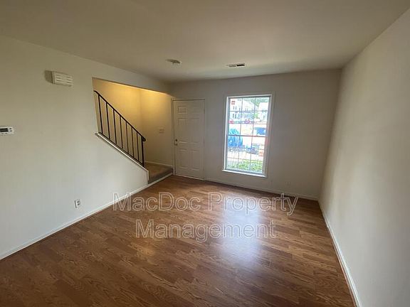 5th image of 509 Powhatan Ct