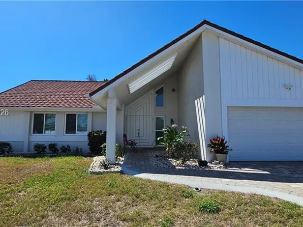 420 SE 15th Ter, Cape Coral, FL 33990