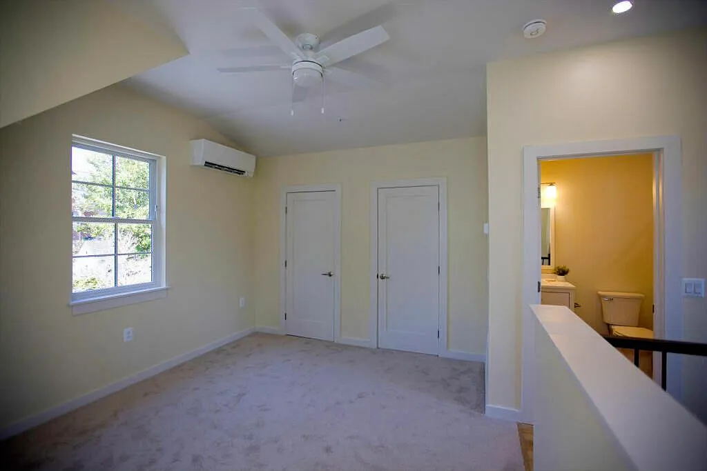 Studio, 720 sqft, $1,850 — Photo 4