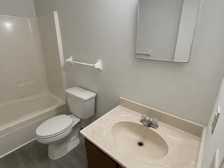 1040 Patrick Dr #1048 — Photo 8