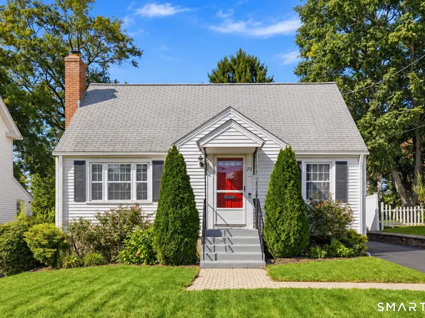 70 Fennbrook Road, West Hartford, CT 06119