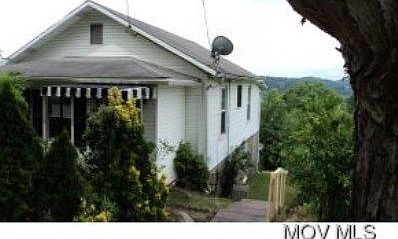 2nd image of 511 Price St