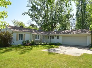 251 E Fox Dale Rd, Milwaukee, WI 53217