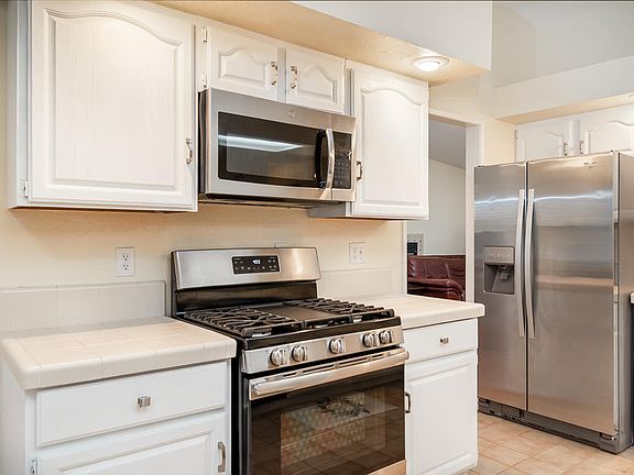 3rd image of 9651 Brookline Ave