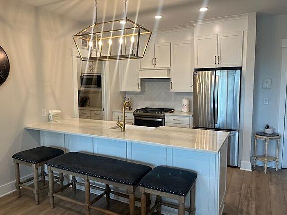 5th image of 116 West Ave #409