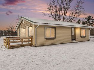 33273 E Palmer Lake Rd, Colon, MI 49040