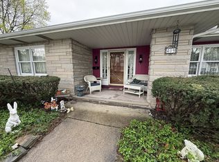 409 W Jefferson St, Morris, IL 60450