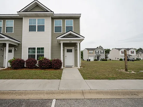 115 Governors Blvd Photo 1