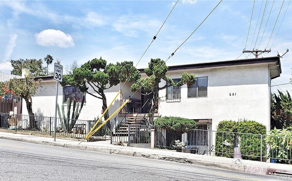 1st image of 251 S Avenue 52