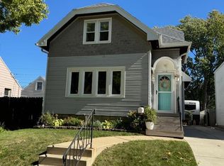 1510 S 90th St, West Allis, WI 53214