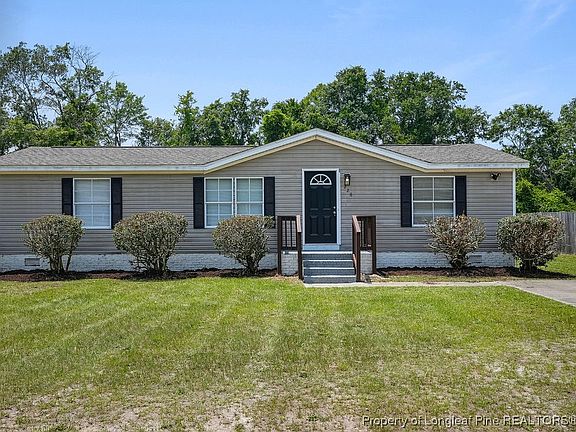 3rd image of 226 Twin Creeks Dr