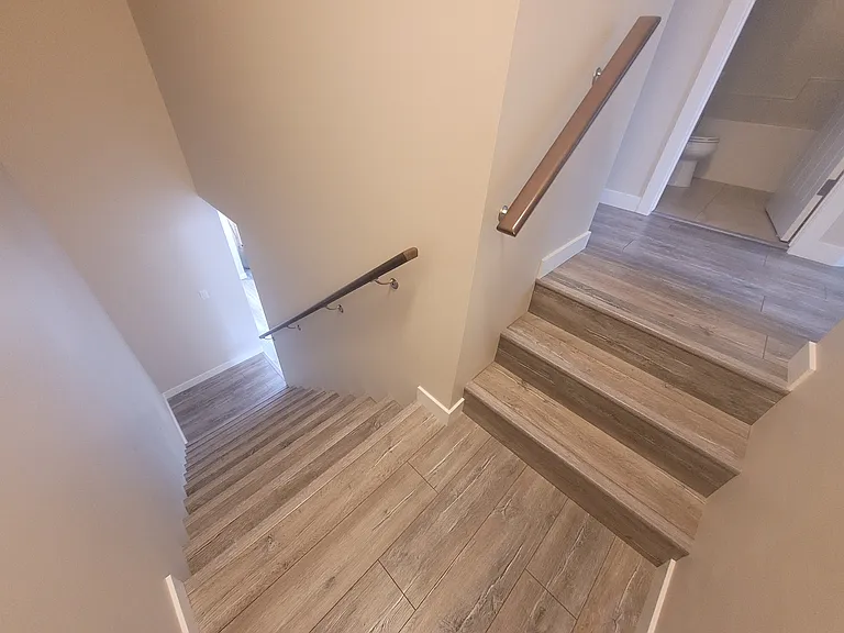 1616 B Alexandra Ave — Photo 6