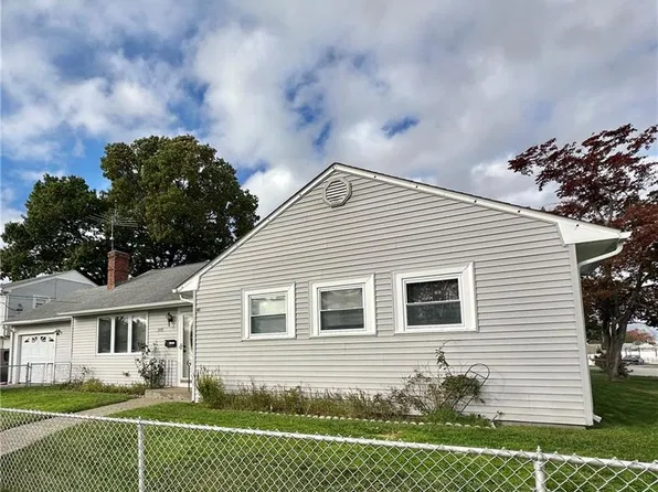 349 Williston Way, Pawtucket, RI 02861