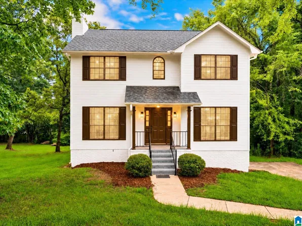 7810 S View Ln, Bessemer, AL 35022