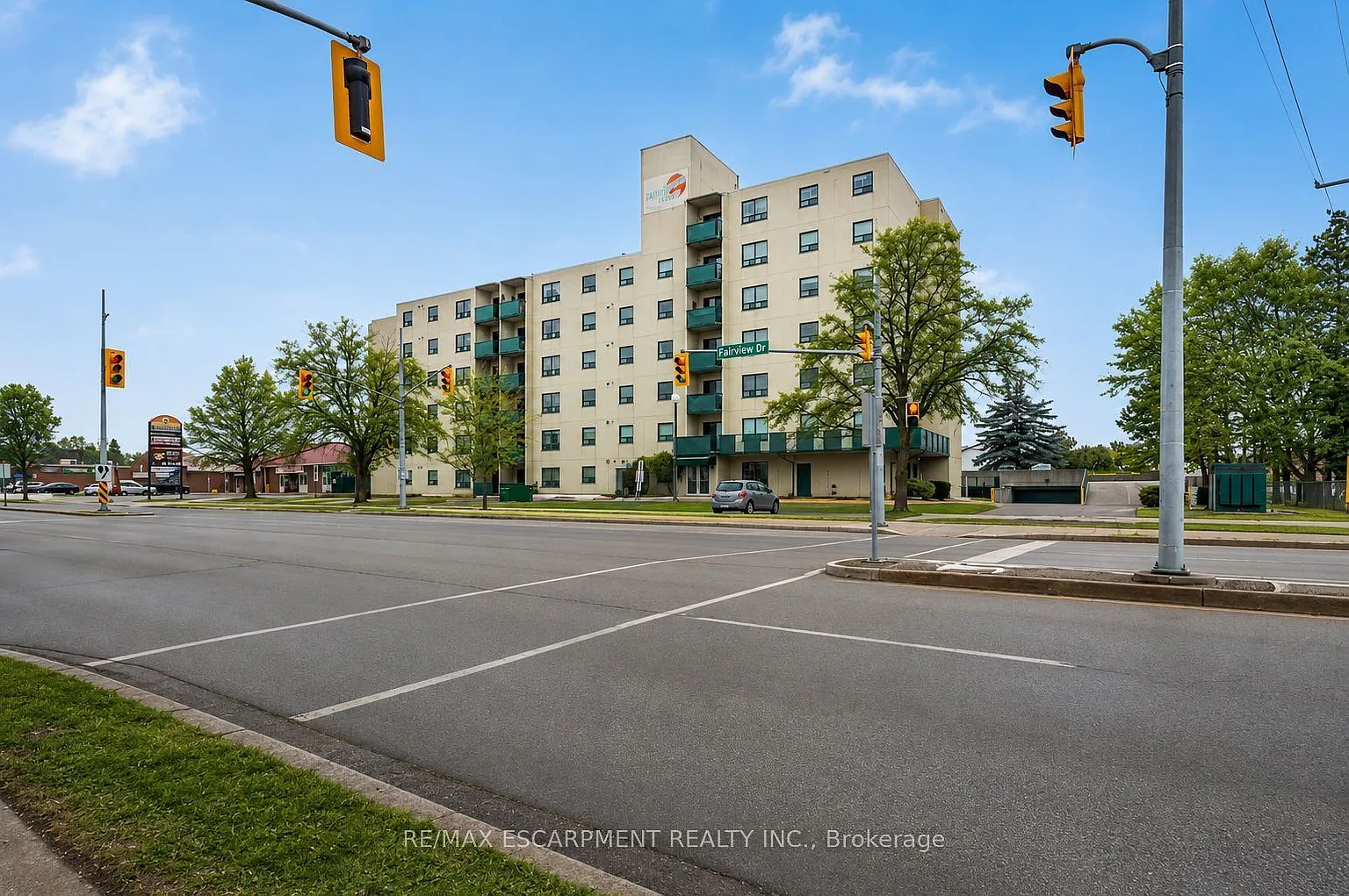 2 bed, $2,100 — Photo 1