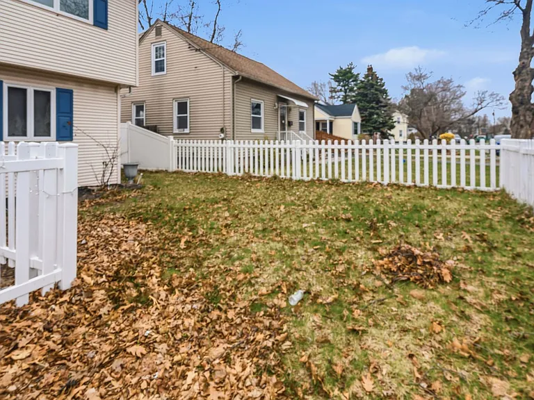 290 Tremont St — Photo 31