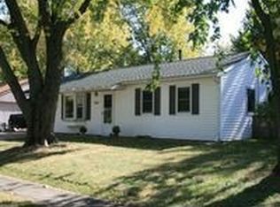 3313 Ridgewood Dr, Champaign, IL 61821