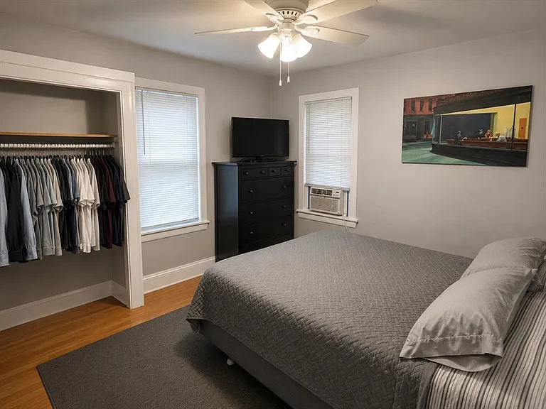 40 Kelvin St #1 — Photo 6