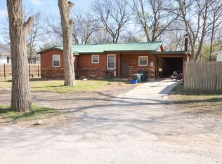 604 E Freeman Ave, Davis, OK 73030